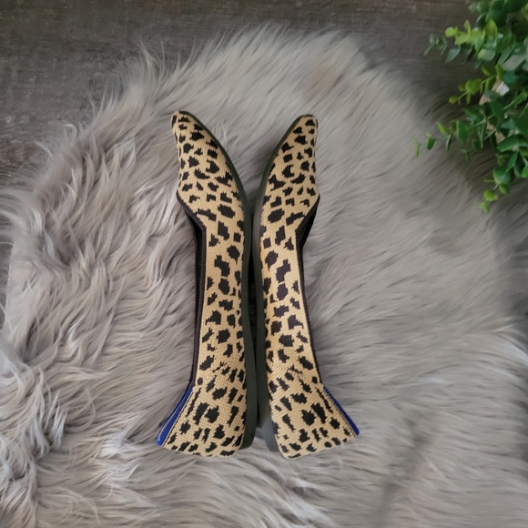 Rothys The Point Retired Leopard Flats Womens Size 8.5 - Picture 10 of 15